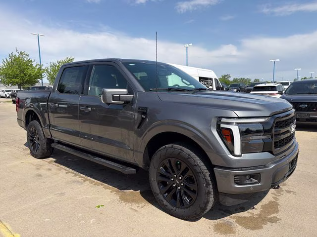 2025 Gray Metallic Ford F-150 Lariat 4X4 Truck