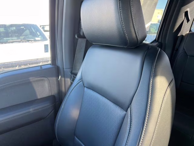 2025 Gray Metallic Ford F-150 Lariat 4X4 Truck