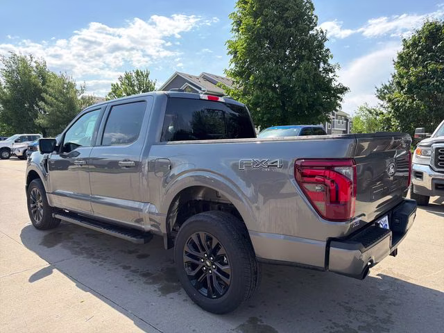 2025 Gray Metallic Ford F-150 Lariat 4X4 Truck