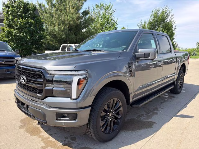 2025 Gray Metallic Ford F-150 Lariat 4X4 Truck