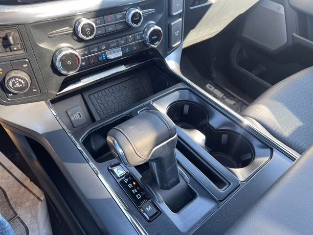 2025 White Metallic Ford F-150 Lariat 4X4 Truck