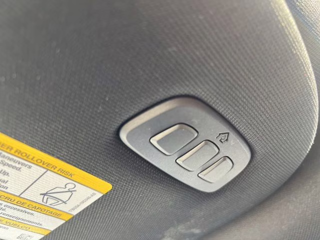 2025 White Metallic Ford F-150 Lariat 4X4 Truck