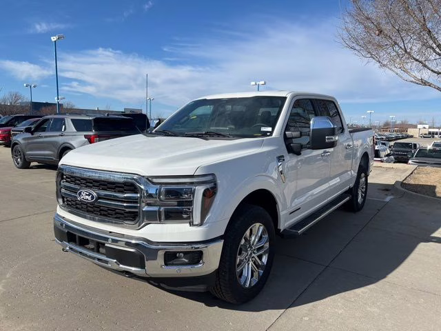 2025 White Metallic Ford F-150 Lariat 4X4 Truck