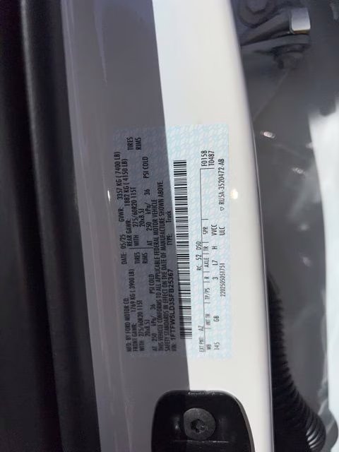 2025 White Metallic Ford F-150 Lariat 4X4 Truck