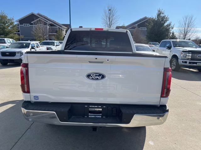 2025 White Metallic Ford F-150 Lariat 4X4 Truck