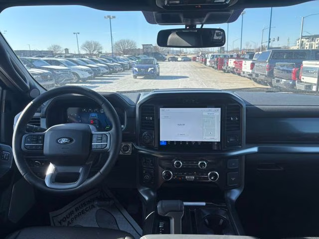 2025 Silver Metallic Ford F-150 Lariat 4X4 Truck