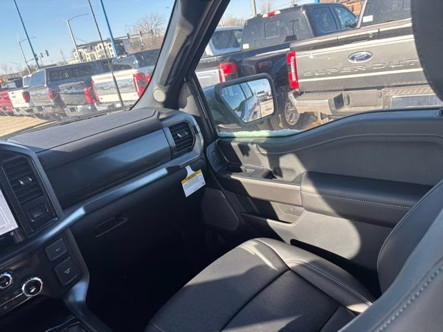 2025 Silver Metallic Ford F-150 Lariat 4X4 Truck