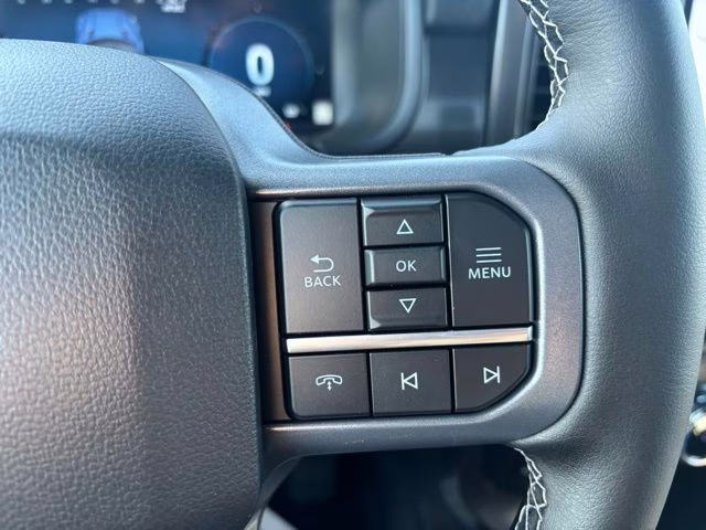 2025 Silver Metallic Ford F-150 Lariat 4X4 Truck