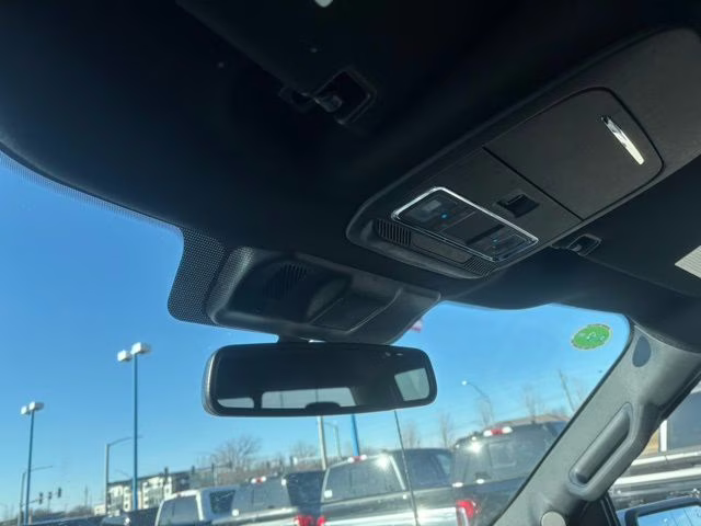 2025 White Metallic Ford F-150 Lariat 4X4 Truck