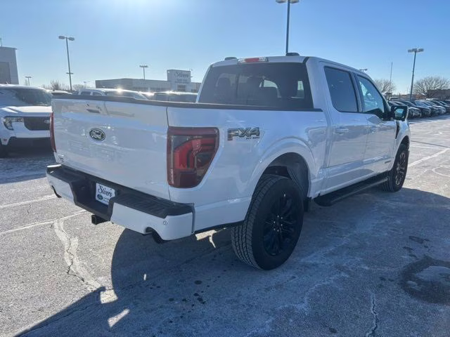 2025 White Metallic Ford F-150 Lariat 4X4 Truck