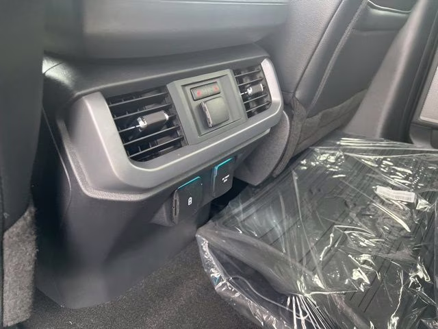 2025 Black Metallic Ford F-150 Lariat 4X4 Truck