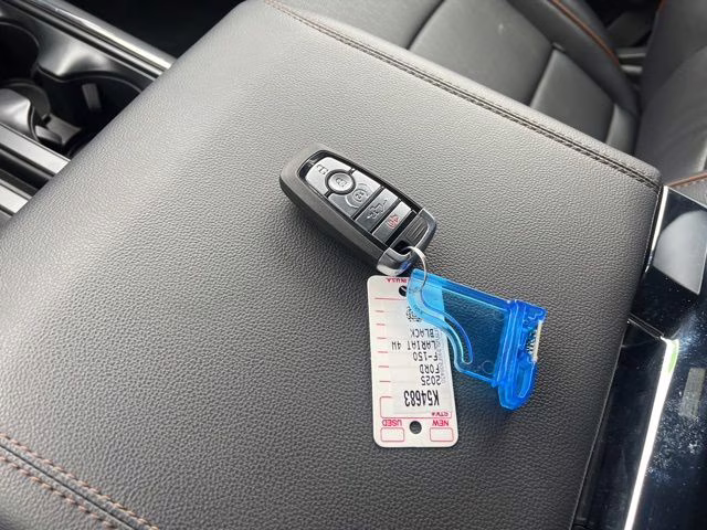 2025 Black Metallic Ford F-150 Lariat 4X4 Truck