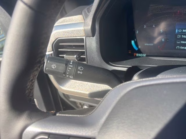 2025 Black Metallic Ford F-150 Lariat 4X4 Truck