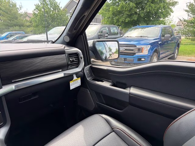 2025 Black Metallic Ford F-150 Lariat 4X4 Truck