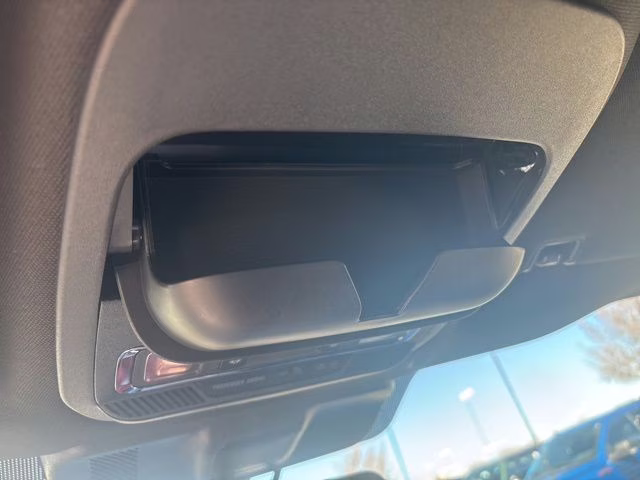 2025 Black Metallic Ford F-150 Lariat 4X4 Truck