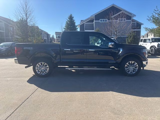 2025 Black Metallic Ford F-150 Lariat 4X4 Truck