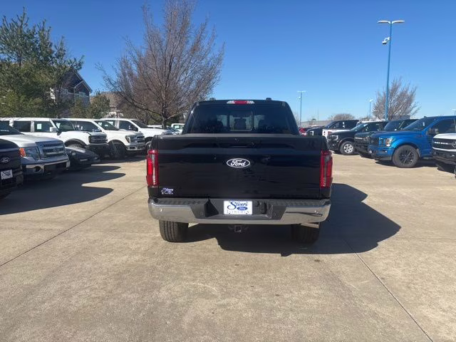 2025 Black Metallic Ford F-150 Lariat 4X4 Truck