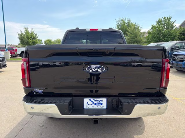 2025 Black Metallic Ford F-150 Lariat 4X4 Truck
