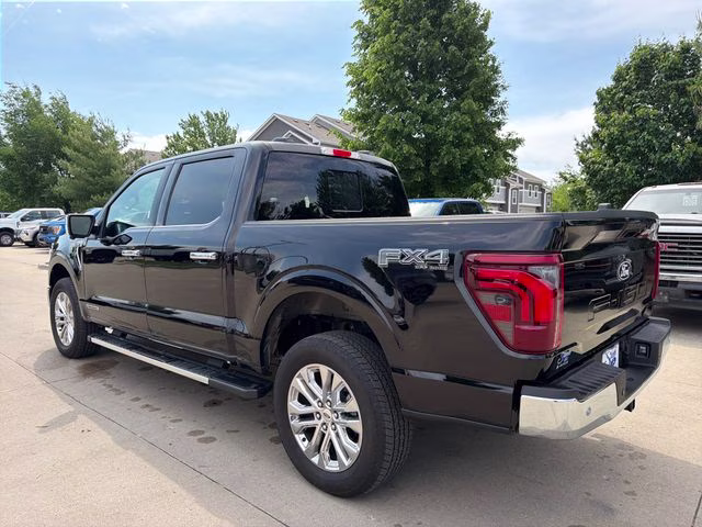 2025 Black Metallic Ford F-150 Lariat 4X4 Truck