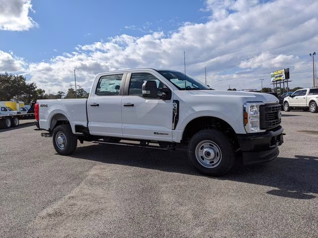 2026 Oxford White Ford Super Duty F-350 SRW XL 4X4 Truck