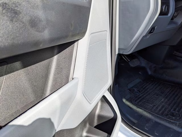 2026 Oxford White Ford Super Duty F-350 SRW XL 4X4 Truck