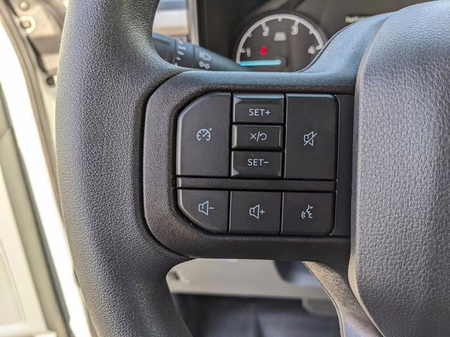 2026 Oxford White Ford Super Duty F-350 SRW XL 4X4 Truck