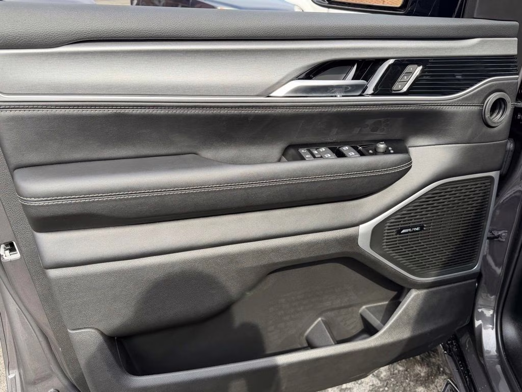 2026 Baltic Gray Metallic Clearcoat Jeep Grand Wagoneer Base 4X4 SUV