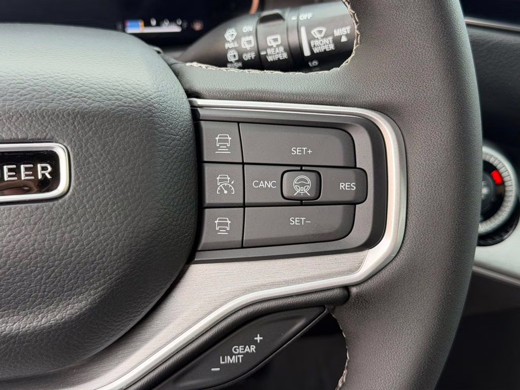 2026 Baltic Gray Metallic Clearcoat Jeep Grand Wagoneer Base 4X4 SUV