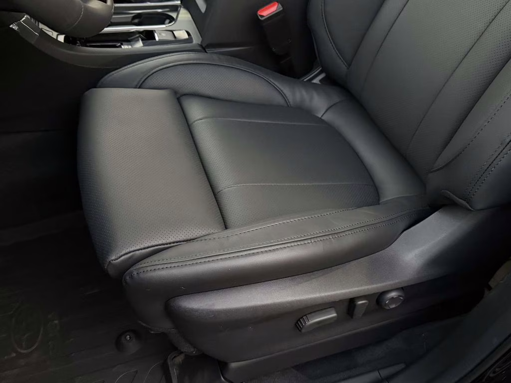 2026 Crystal Black Silica Subaru Ascent Onyx Edition Touring AWD SUV