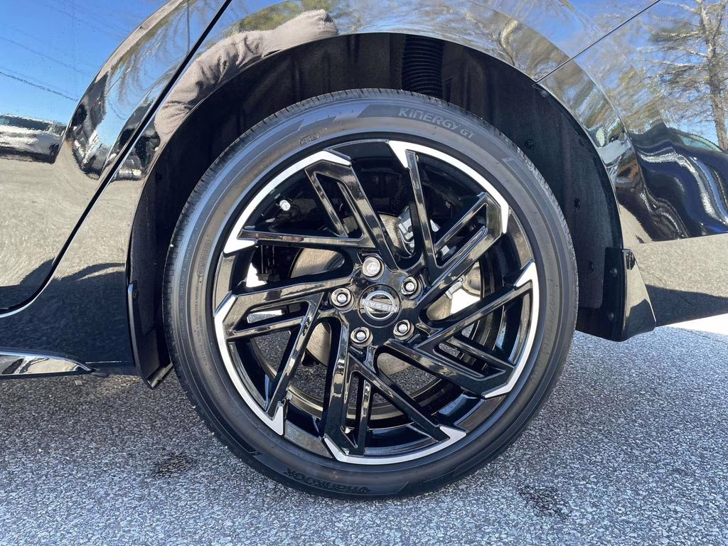 2026 Super Black Nissan Sentra SR FWD Sedan