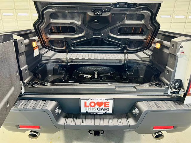 2026 Platinum White Honda Ridgeline RTL AWD Truck