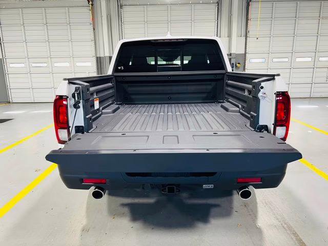 2026 Platinum White Honda Ridgeline RTL AWD Truck