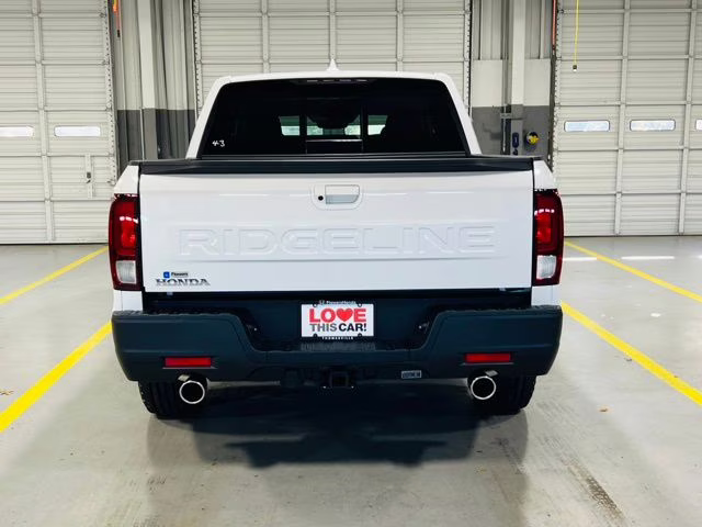 2026 Platinum White Honda Ridgeline RTL AWD Truck