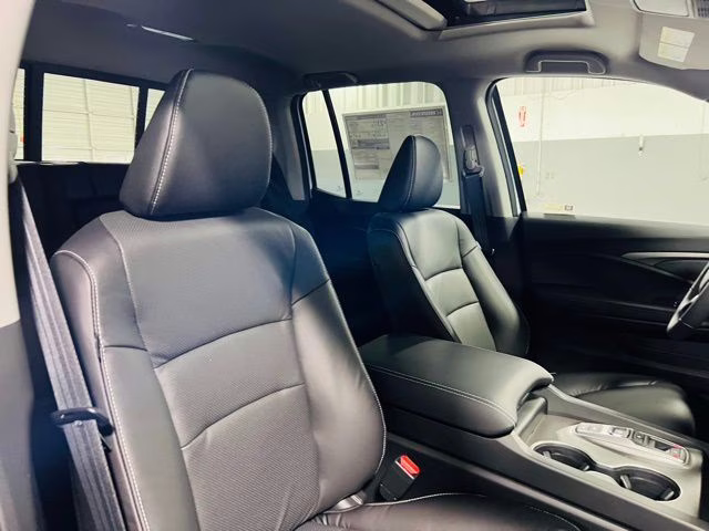 2026 Platinum White Honda Ridgeline RTL AWD Truck