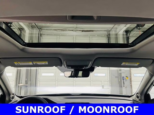 2026 Platinum White Honda Ridgeline RTL AWD Truck