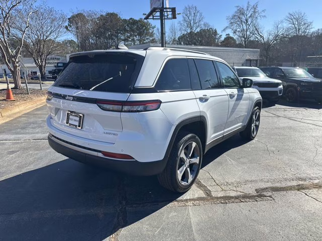 2026 Bright White Clearcoat Jeep Grand Cherokee Limited RWD SUV