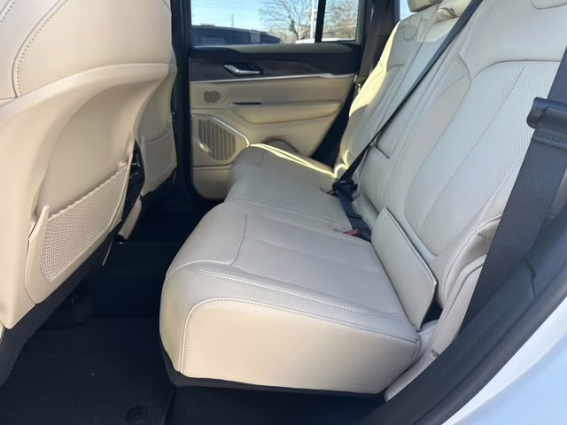 2026 Bright White Clearcoat Jeep Grand Cherokee Limited RWD SUV