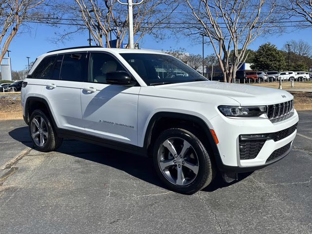 2026 Bright White Clearcoat Jeep Grand Cherokee Limited RWD SUV