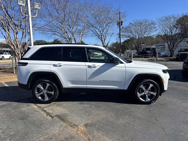 2026 Bright White Clearcoat Jeep Grand Cherokee Limited RWD SUV