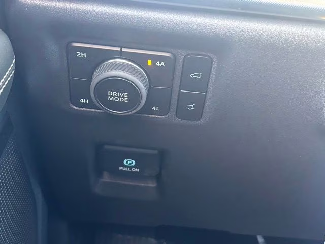 2026 Space Silver Metallic Ford Expedition Platinum 4X4 SUV