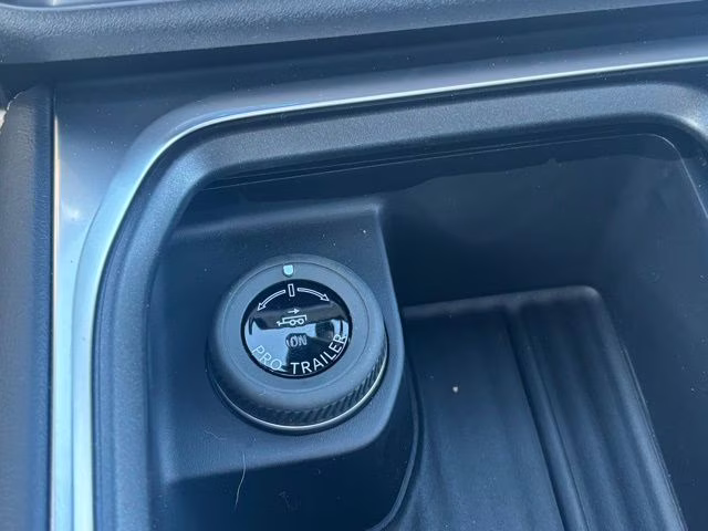 2026 Space Silver Metallic Ford Expedition Platinum 4X4 SUV