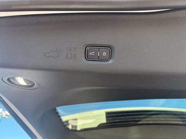 2026 Space Silver Metallic Ford Expedition Platinum 4X4 SUV