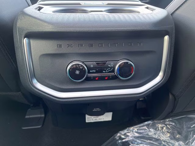 2026 Dark Matter Gray Metallic Ford Expedition Platinum 4X4 SUV