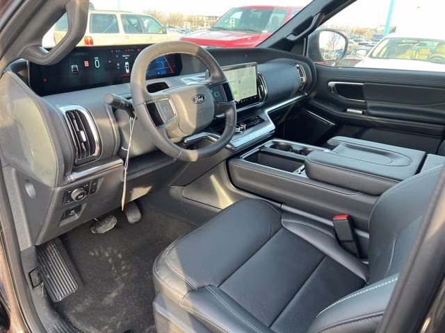 2026 Dark Matter Gray Metallic Ford Expedition Platinum 4X4 SUV