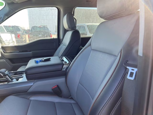 2025 Black Metallic Ford F-150 Lariat 4X4 Truck