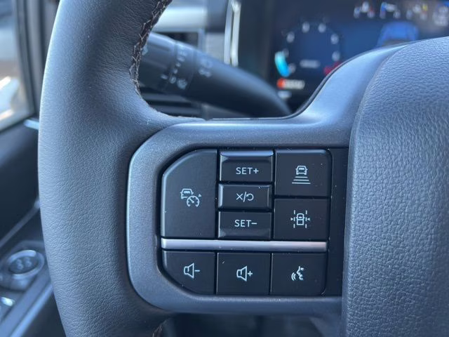 2025 Black Metallic Ford F-150 Lariat 4X4 Truck