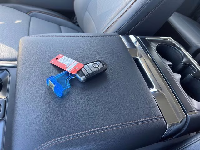 2025 Black Metallic Ford F-150 Lariat 4X4 Truck