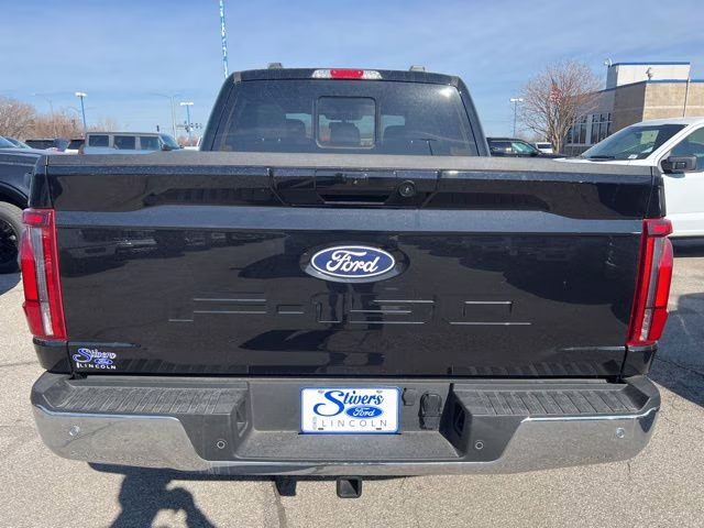 2025 Black Metallic Ford F-150 Lariat 4X4 Truck