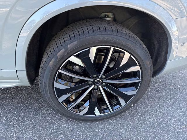 2026 Vapour Grey Volvo XC90 B6 Plus 7-Seater AWD SUV