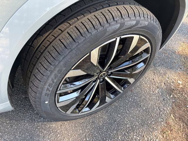 2026 Vapour Grey Volvo XC90 B6 Plus 7-Seater AWD SUV